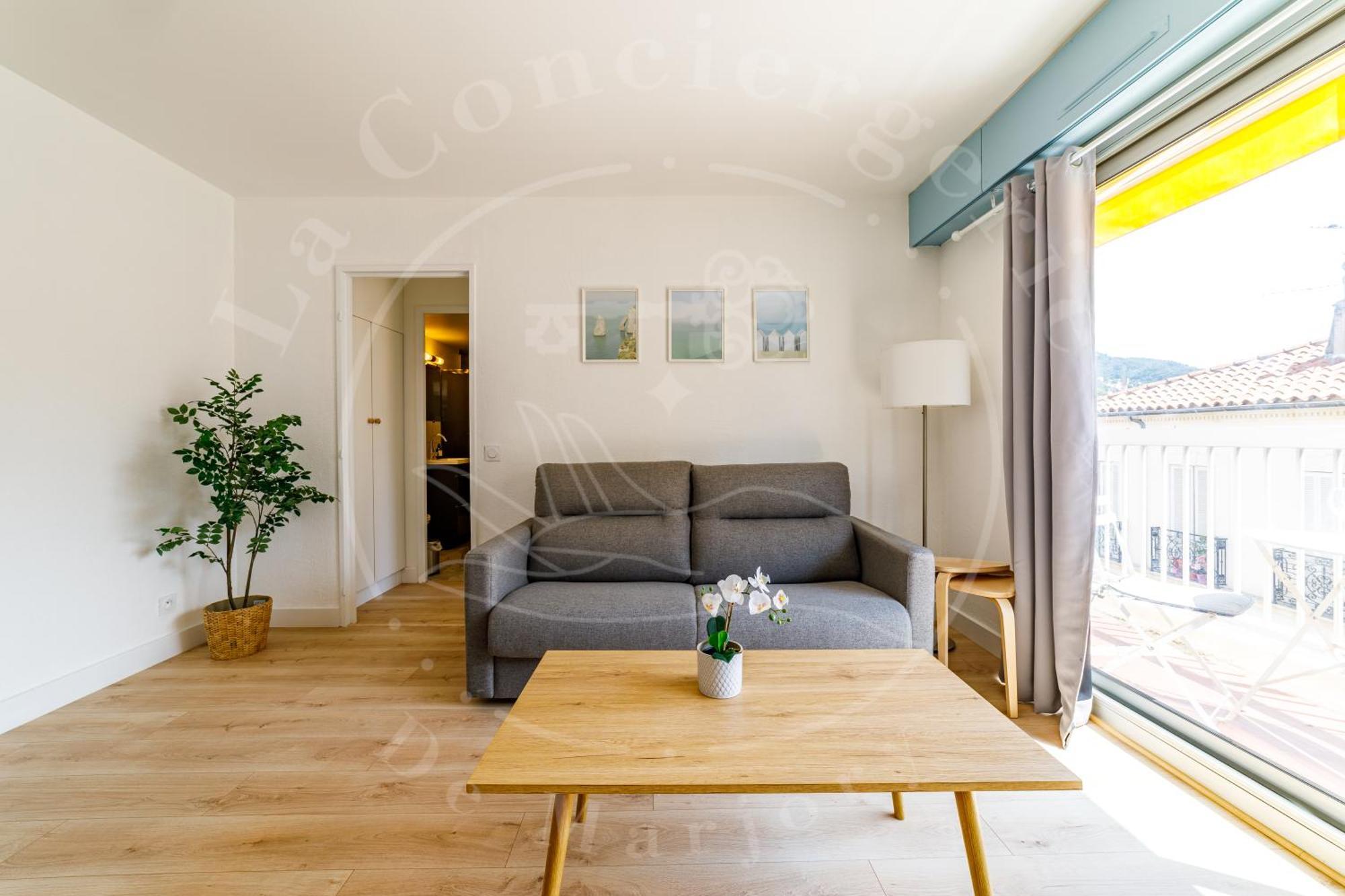 Haute - T2 Cosy Avec Clim & Balcon Apartment
